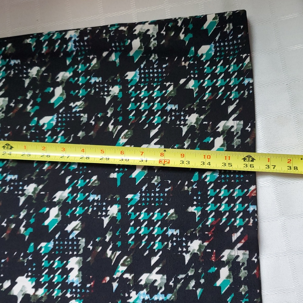🦜 2/$10 Gabby Skye Black Multicolor Elegant Dress. Size 10. - Picture 9 of 10